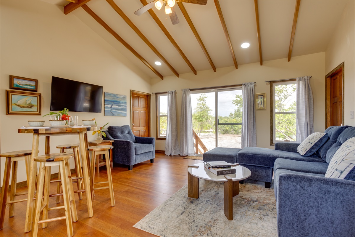 Cabana 2 Living Space