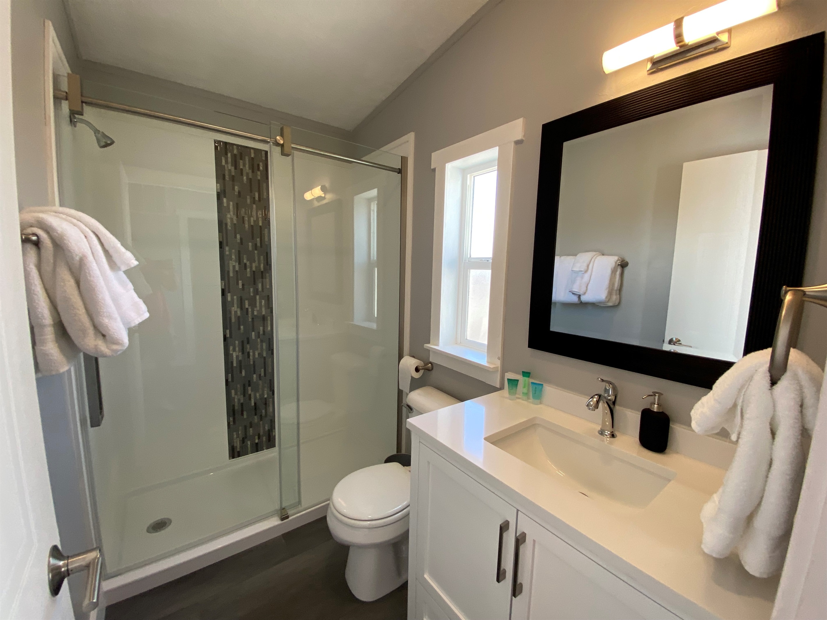 Guest Bath 3