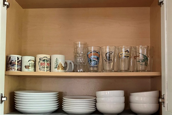 Tableware for eight is provided!