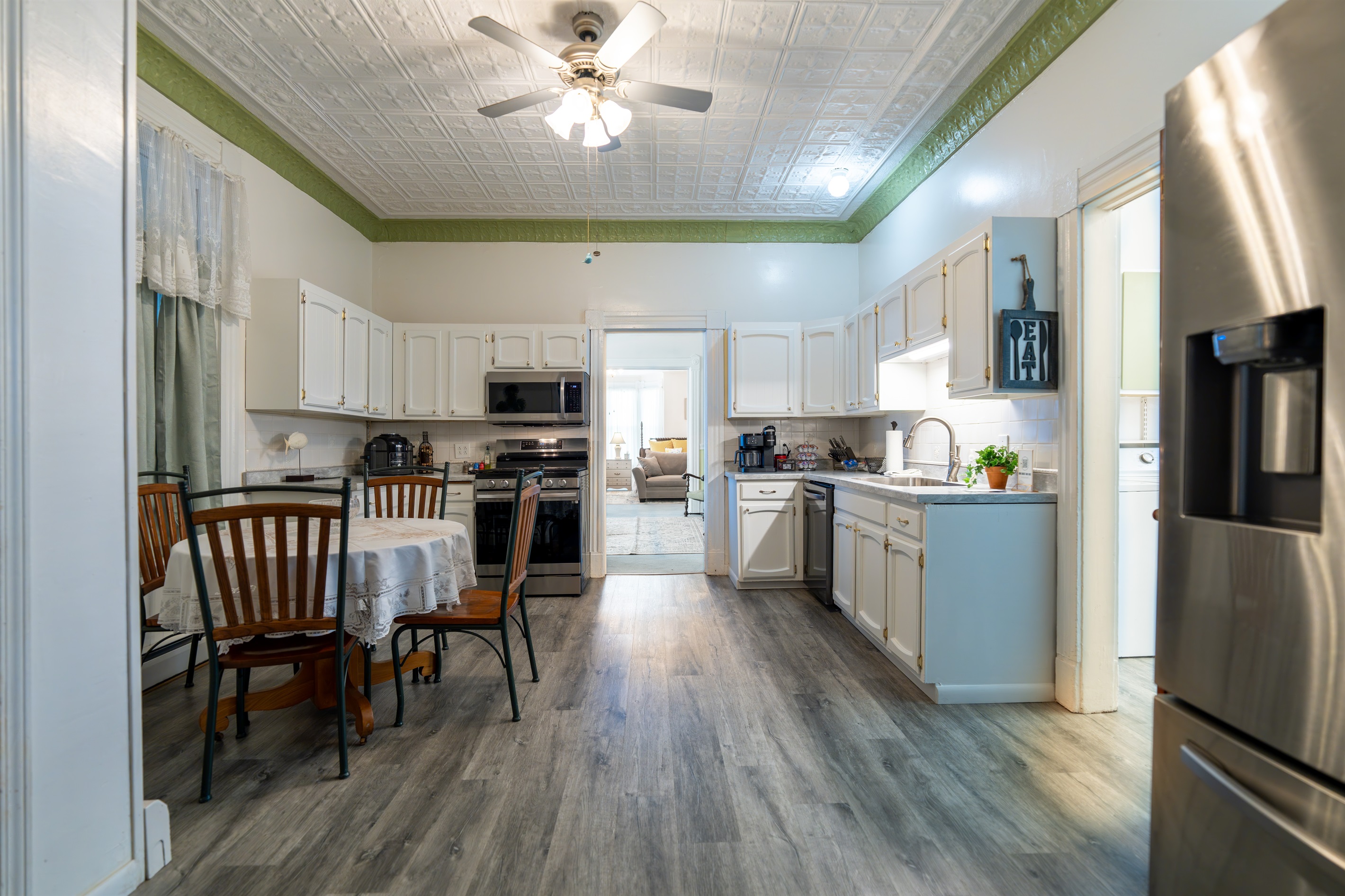 Room #9 "Captains Corner Suite" Kitchen