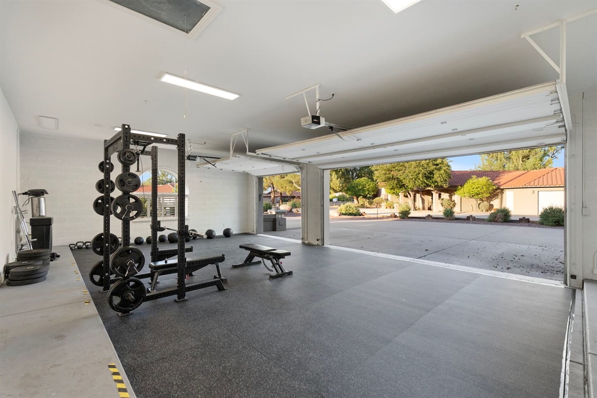 Roll open the doors and let the fresh air in—seamlessly blend indoor and outdoor training with this flexible gym layout.

