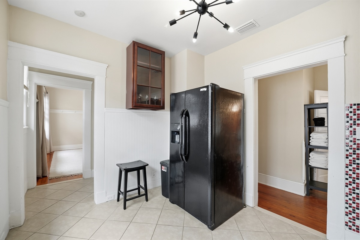 refrigerator with ice maker