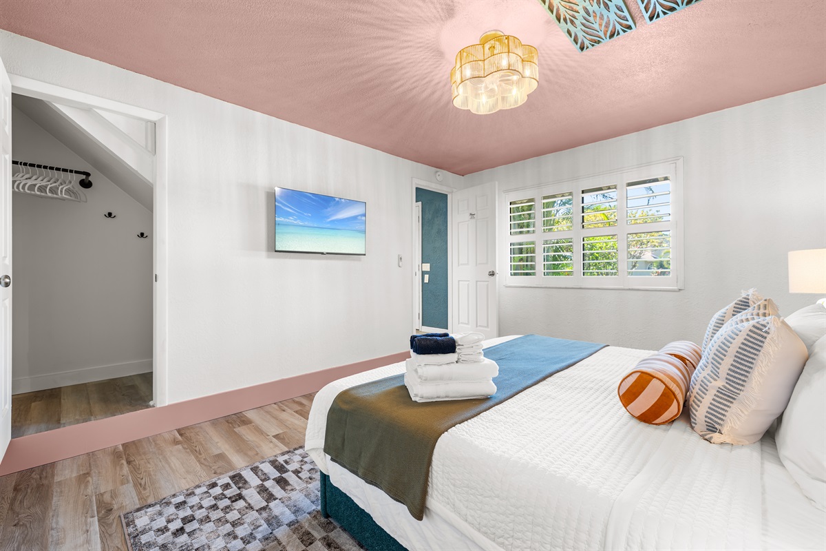 Bedroom 5 - King bedroom on 1st floor - there is a step down into this room