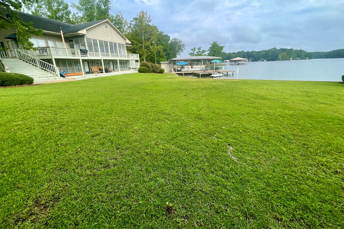 Lots of Room for Yard Games