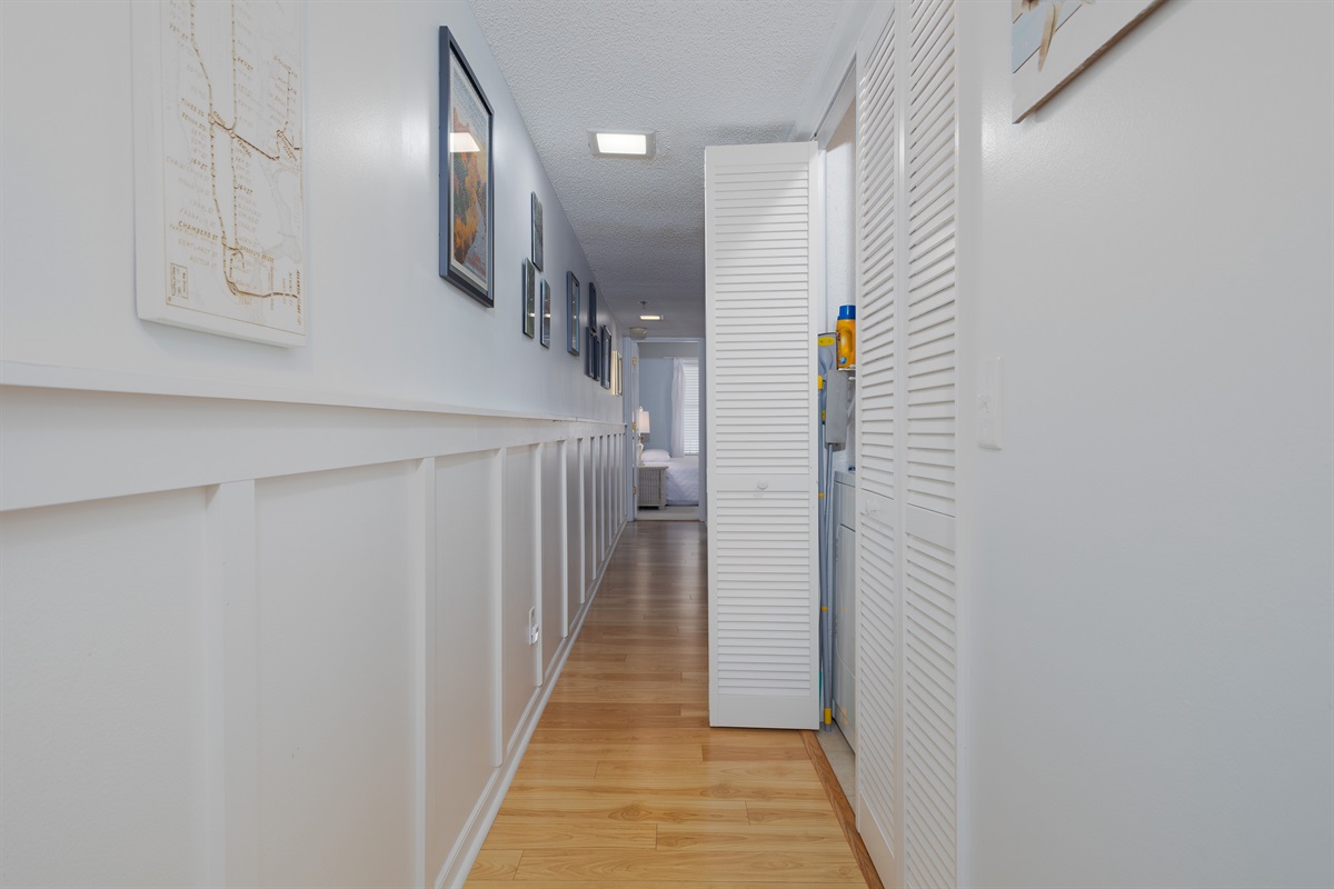 Hallway to 2nd bedroom