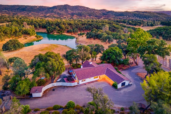 Gorgeous 80 acre Ranch with Private Lake