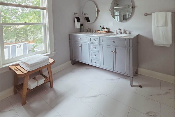 Spacious Main Bathroom