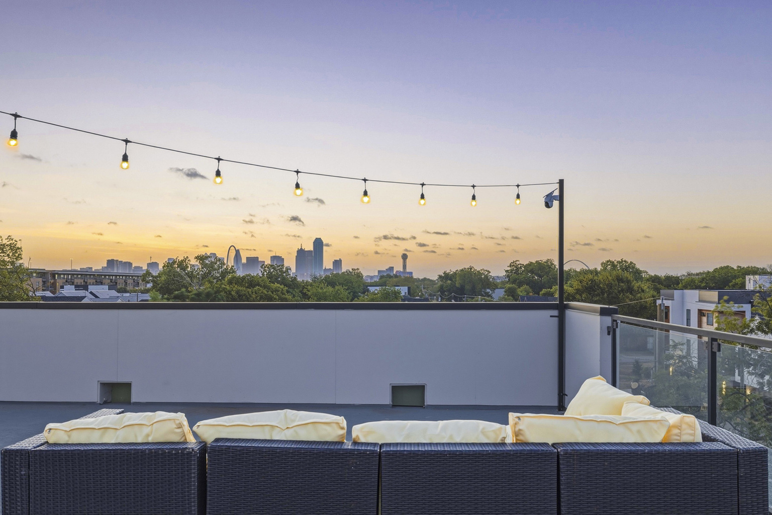 Unwind with stunning skyline views under twinkling lights and Texas sunsets!
