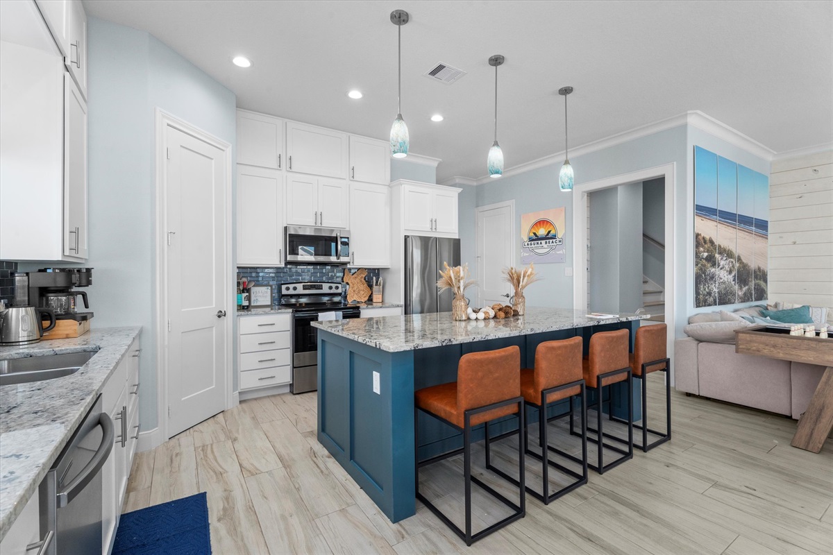 a9d4b85868ae47409b3a9b0c2659d2ee Large | Beachhouse | Texas | TX | Vacation Homes | Galveston | Crystal Beach | Kokomo | Breezy Days | Beachfront Elegance | Sunrise Serenity | Southern Sands Property Management, LLC