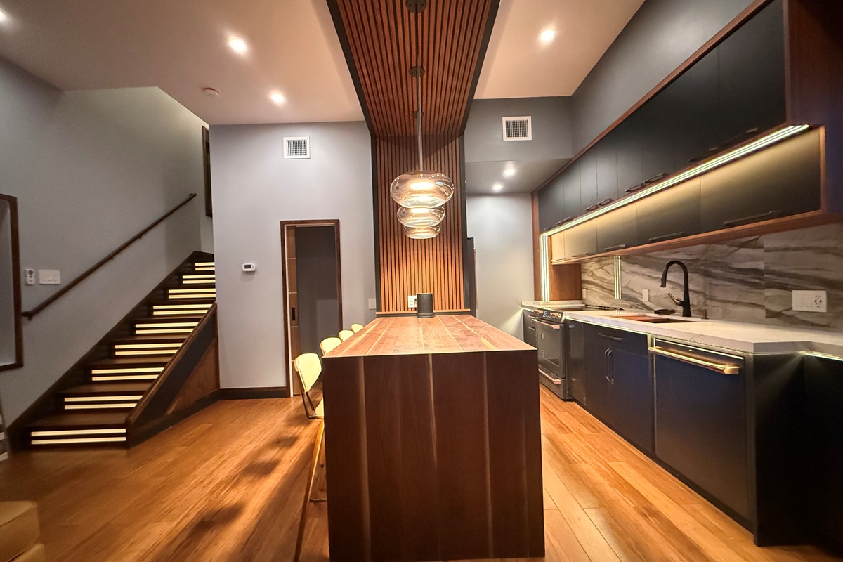 Dining/Kitchen