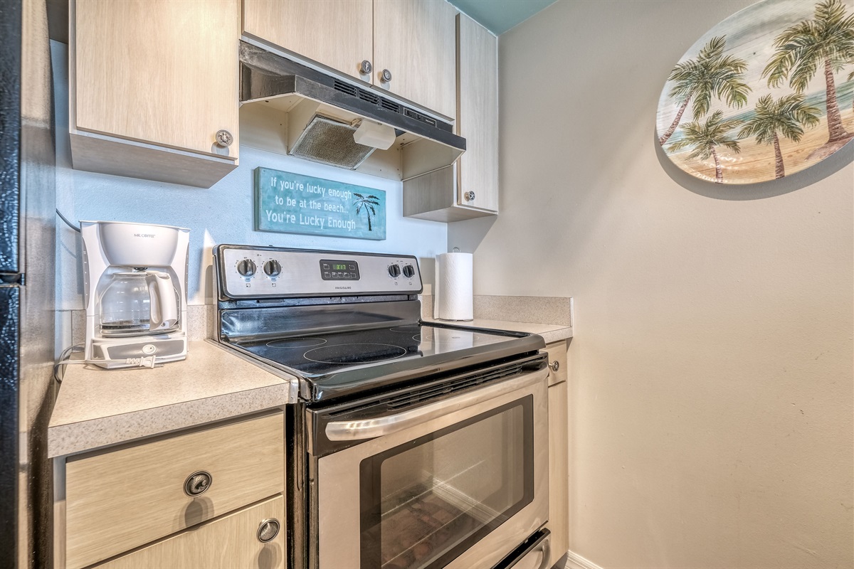 Kitchen has all the necessities