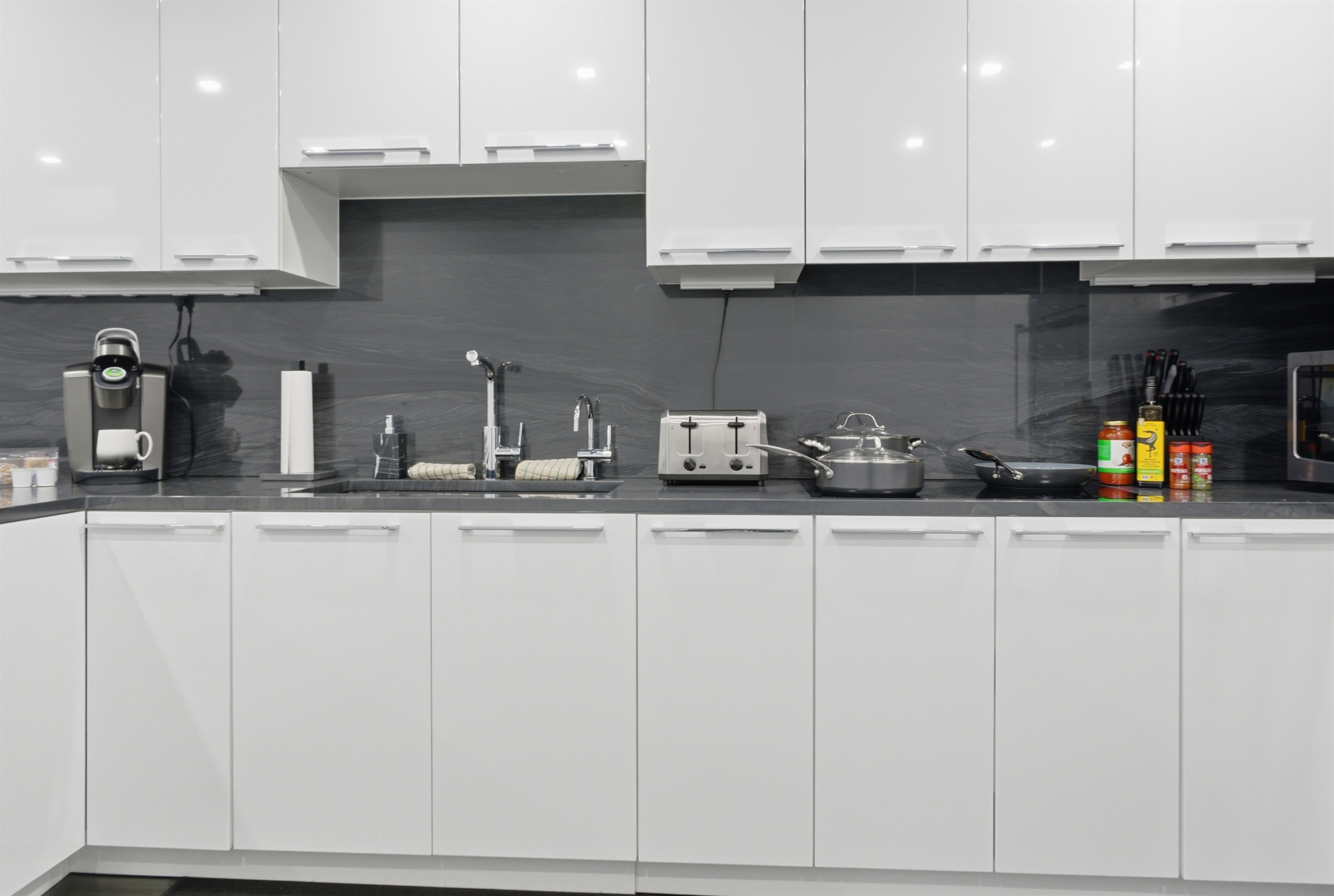 Kitchen - Keurig Coffee Maker - 4 Slice Toaster - Purified Water Faucet