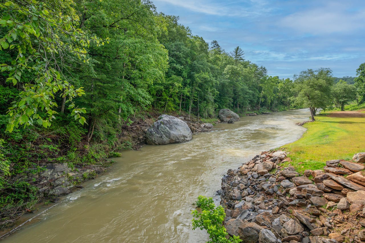 The Broad river-this river flows throughout where the cabin is located