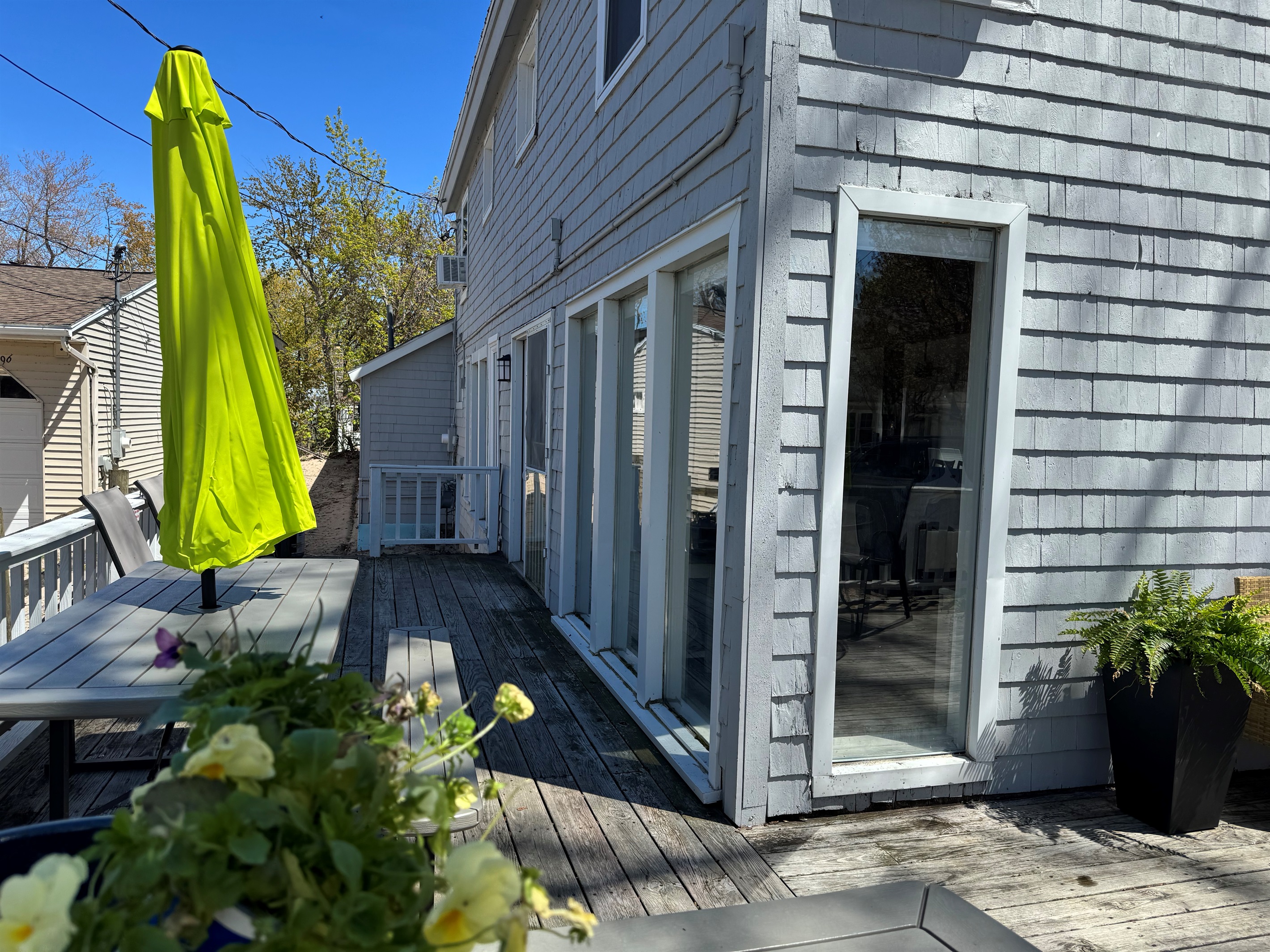 Deck with Outdoor Seating