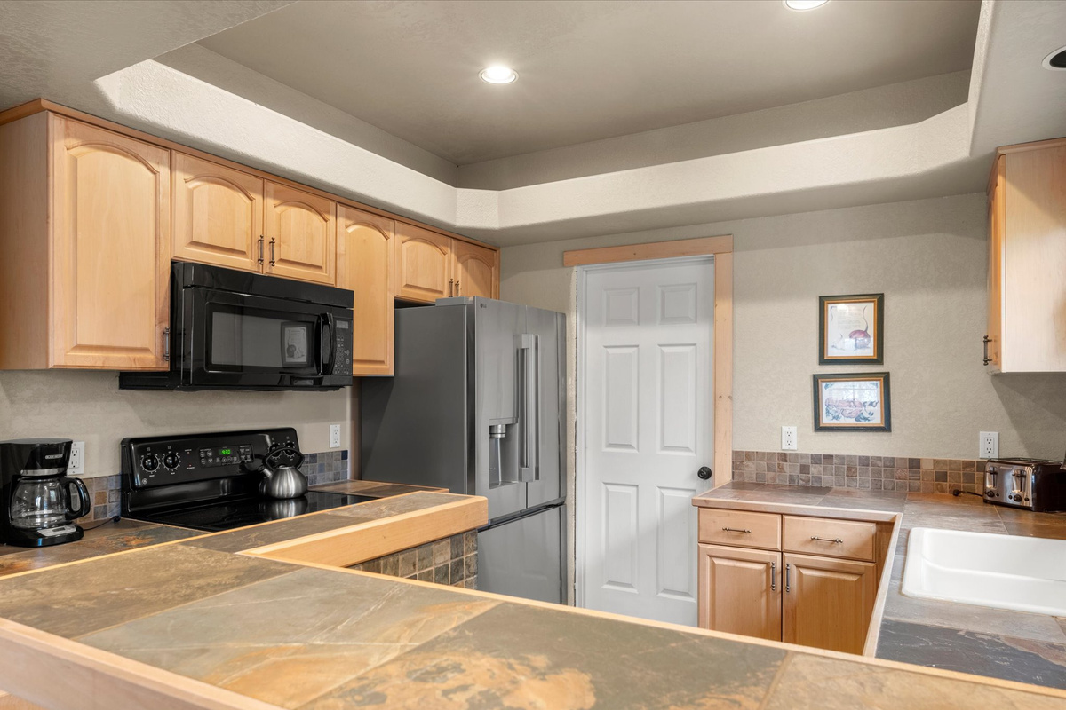 Hawks Nest Kitchen