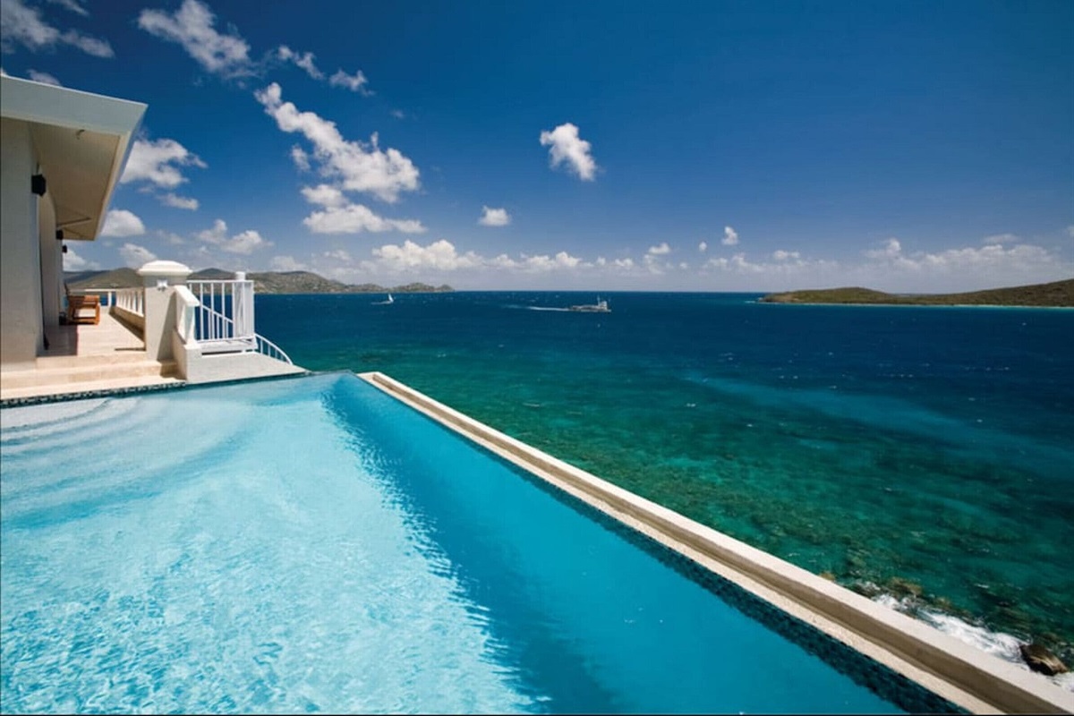 Every moment feels cinematic when you&rsquo;re this close to the ocean.