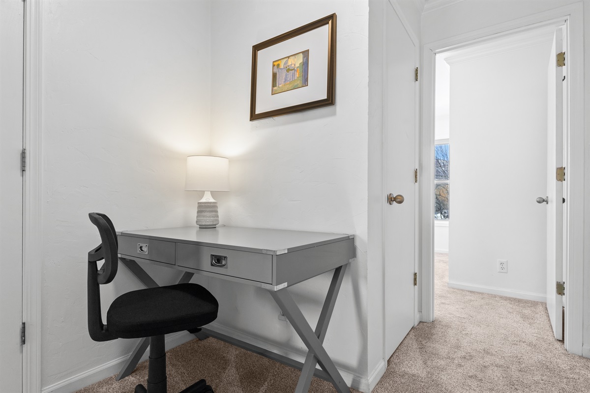 Second Level | Desk Workspace