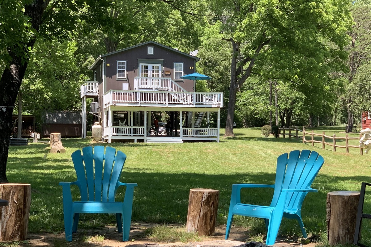 River-front cabin only a hundred feet from the water