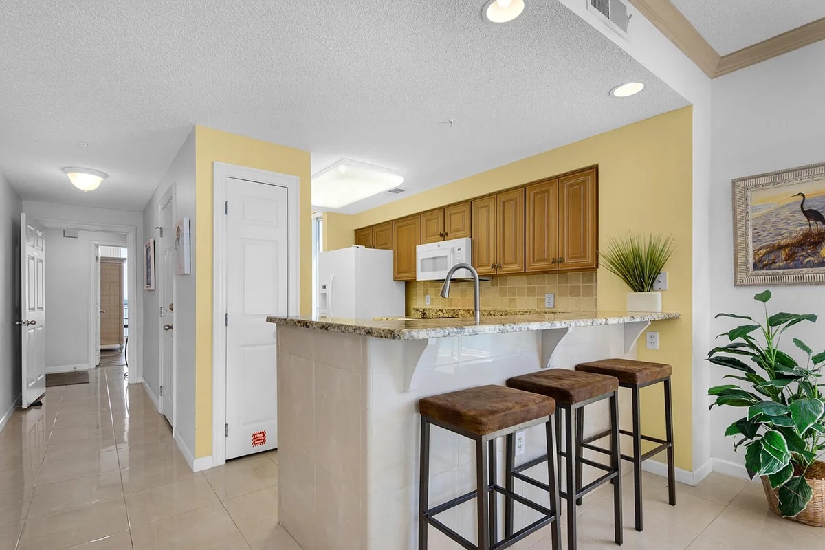 Kitchen & Hallway