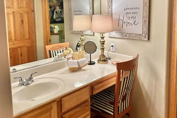 Spacious master en'suite!