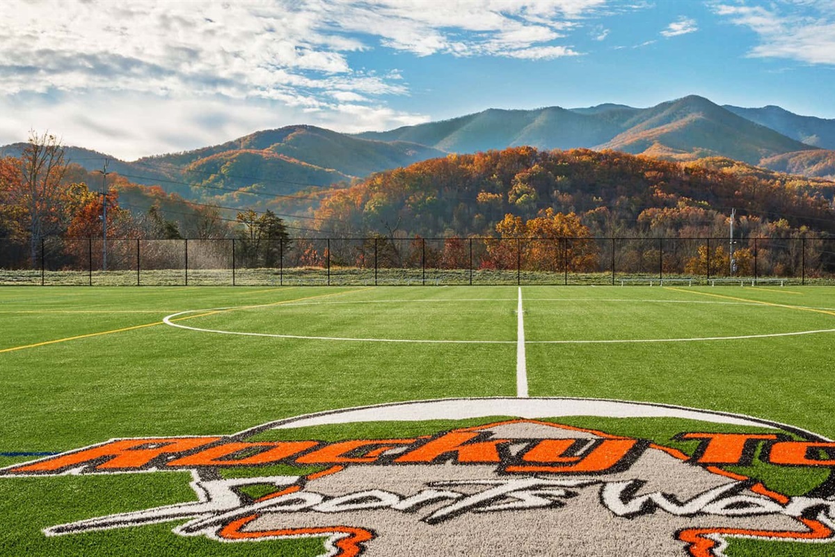 Only 5 minutes from Rocky Top Sports World!