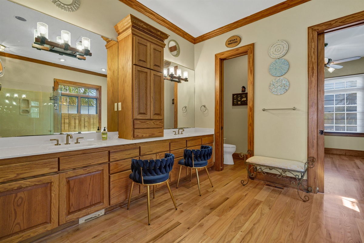 Double Vanities and Private Water Closet