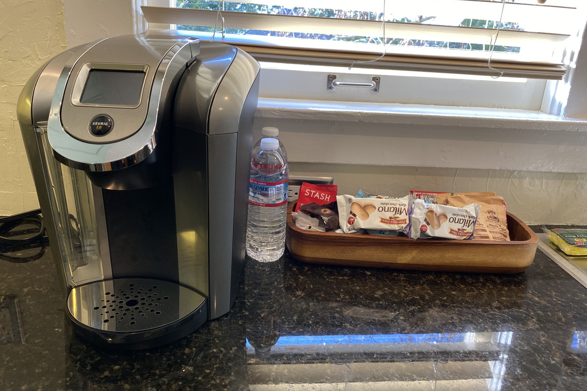 Complementary coffee, water, snacks and spices and starter sundries items