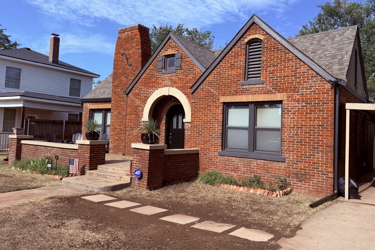 Texas Tudor Daytime