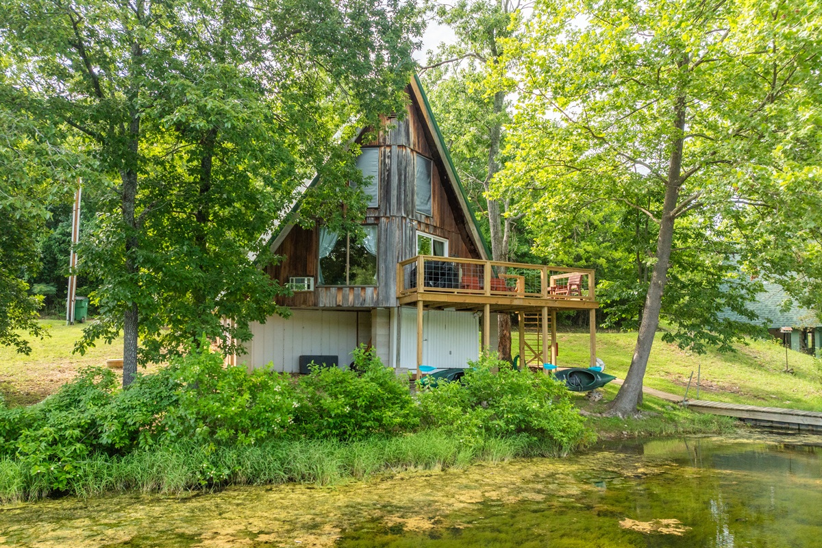 Feel one with nature and the lake.