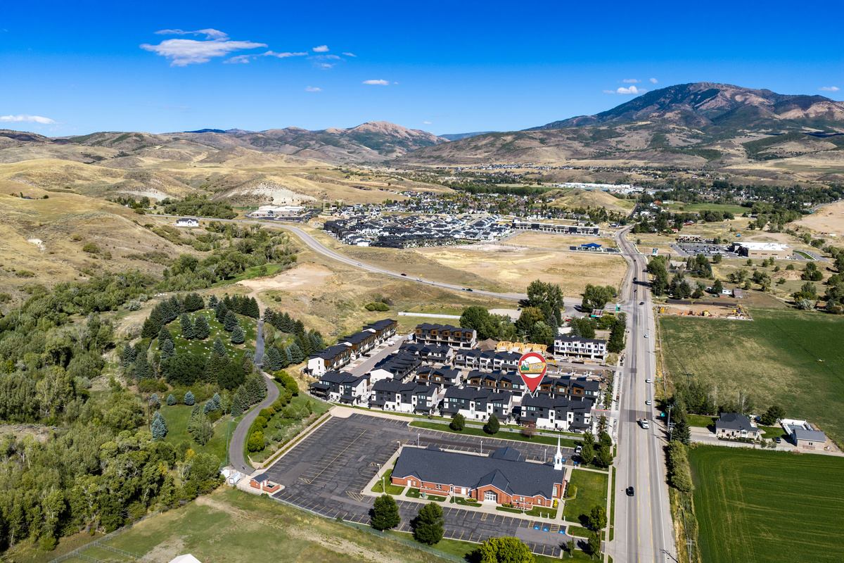 The broader Mountain Green area offers expansive views, open landscapes, and easy access to outdoor adventure.