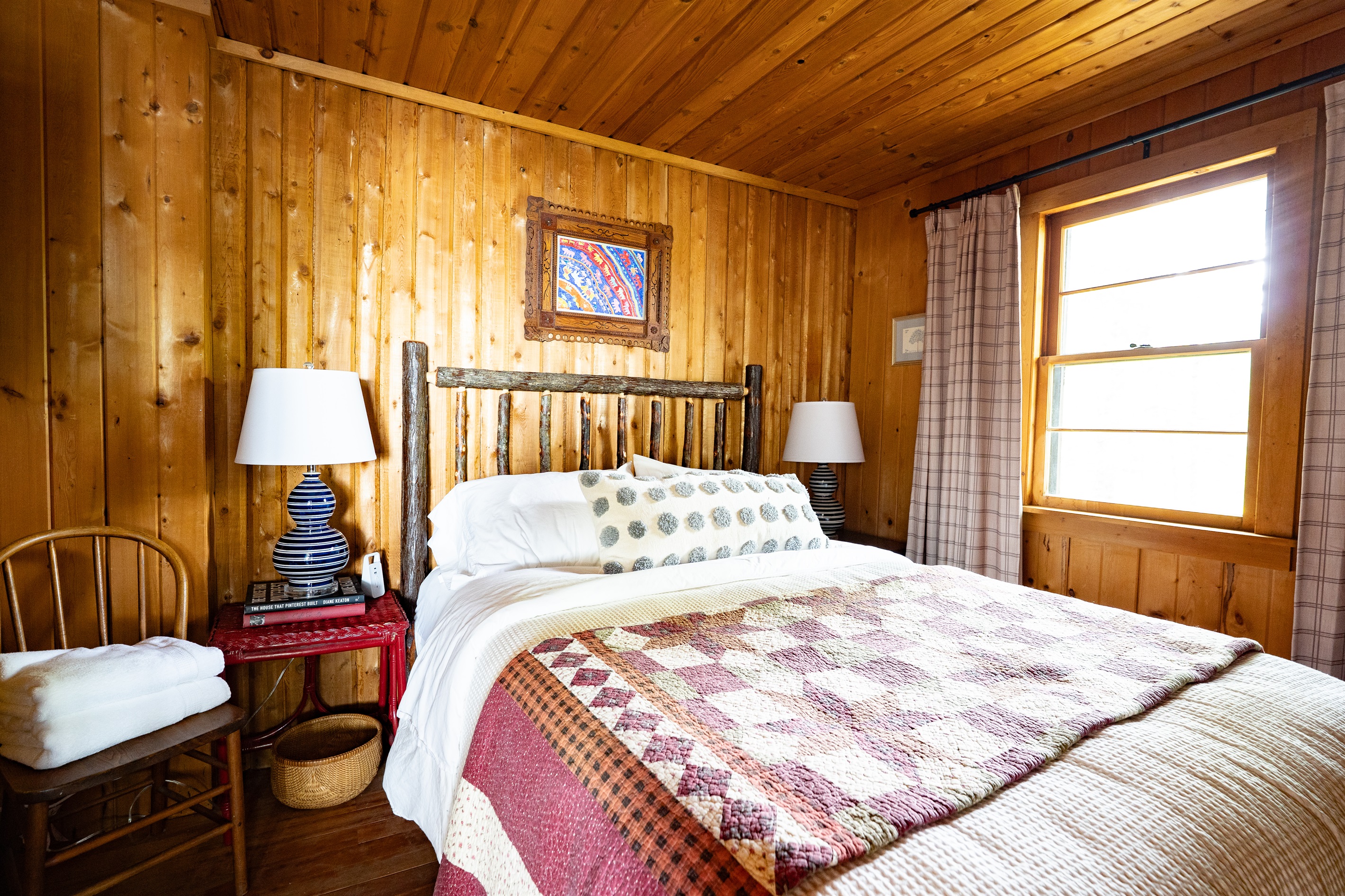 Snuggle into our Queen bed guest room with luxury linens