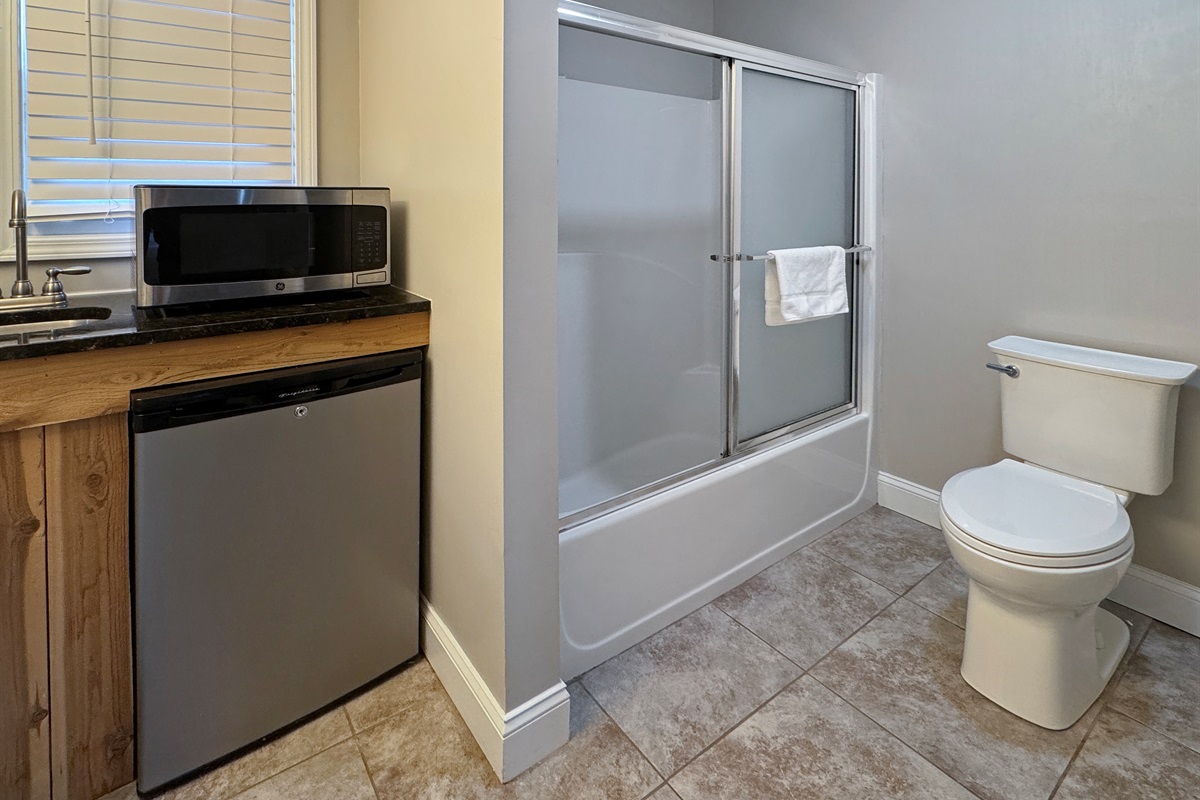 After a day of exploring Helen or nearby trails, a hot shower and a quiet evening come naturally here.