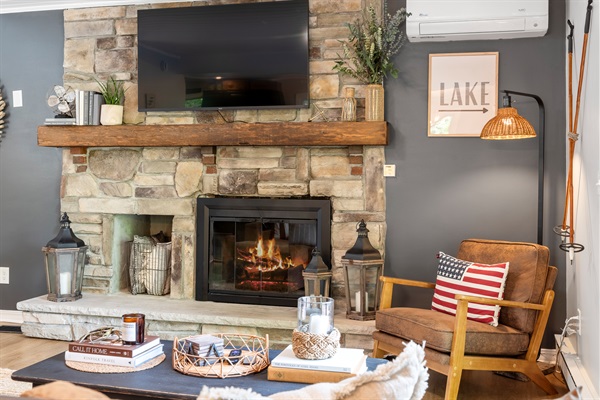 Living room fireplace 