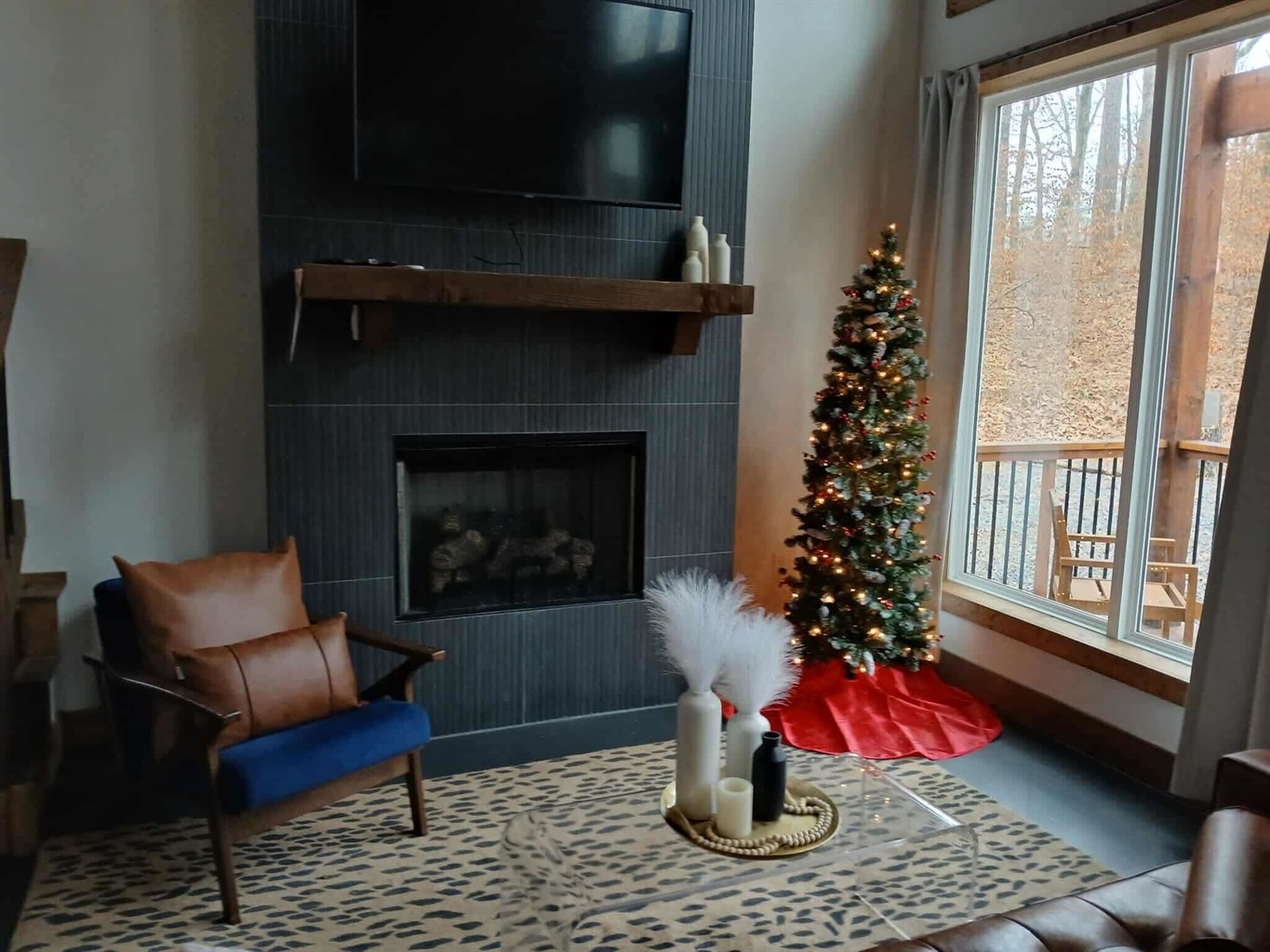 A little extra Christmas magic added to make your getaway even more special.