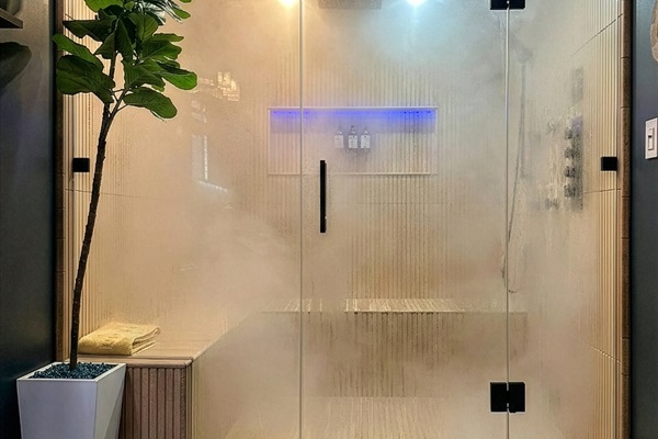 Large steamroom with aromatherapy, audio and light therapy