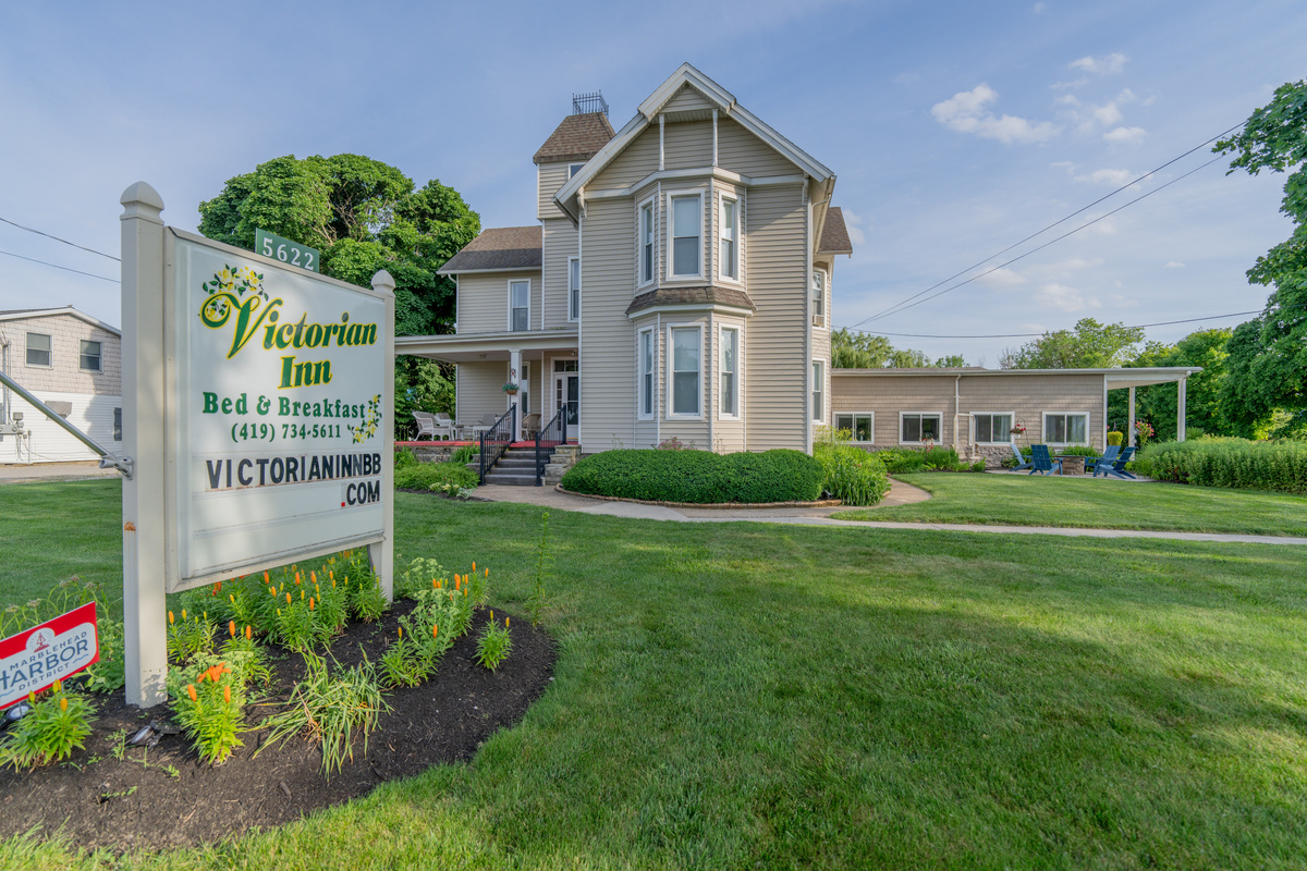 Victorian Inn Near Kelleys Island Ferry