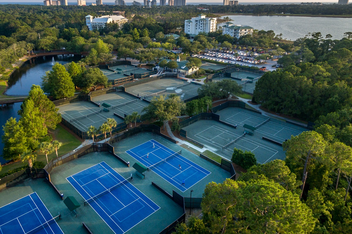 Tennis/Pickleball on Resort