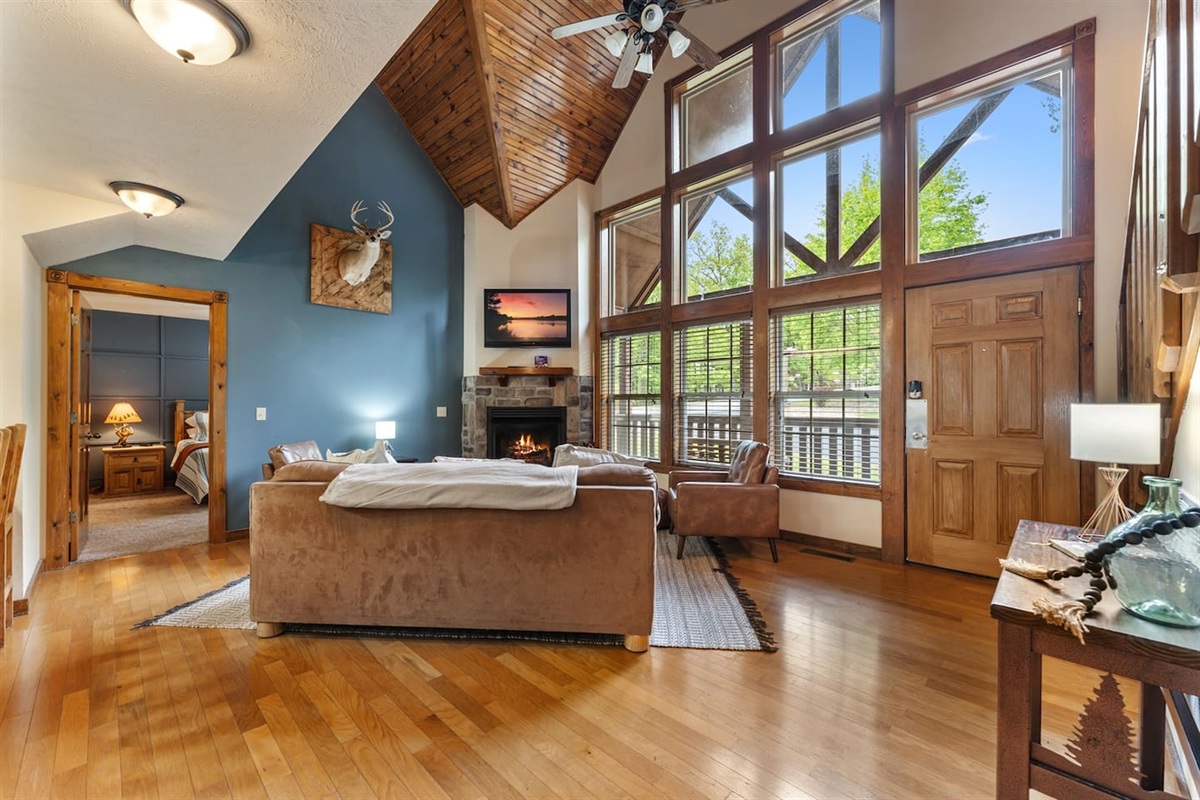 This is where Branson mornings begin and family nights wind down, surrounded by soaring ceilings, a cozy fireplace and a wall of windows overlooking the Ozarks.