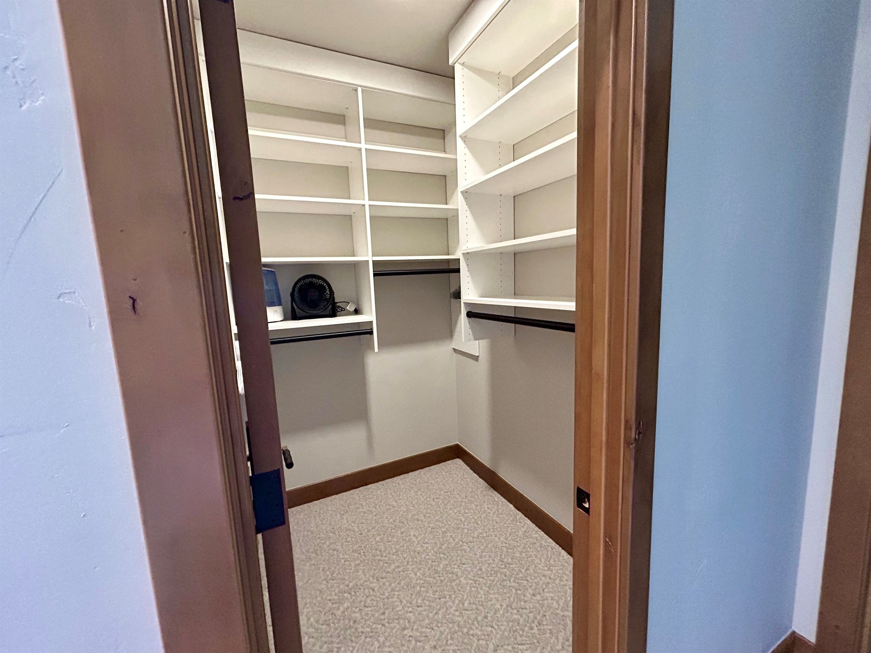2nd Floor Cali/Bunk Closet