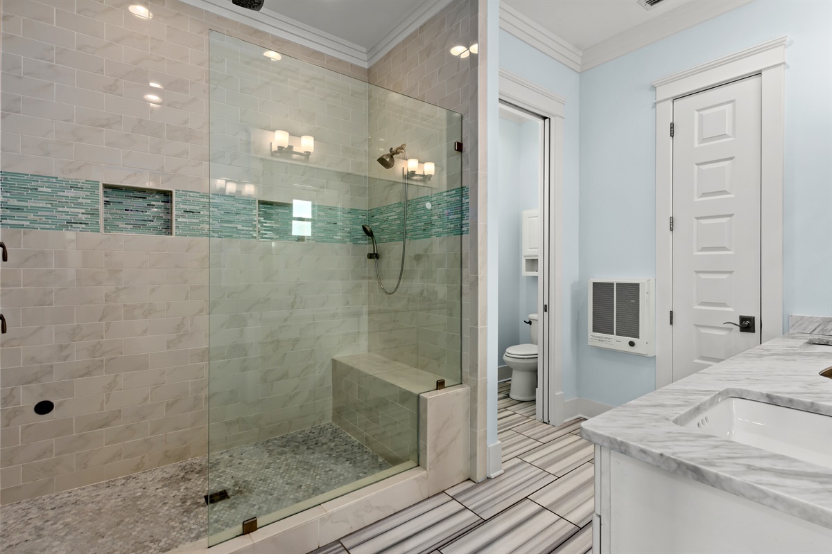 Luxury meets tranquility in a space that’s all about refreshing vibes.