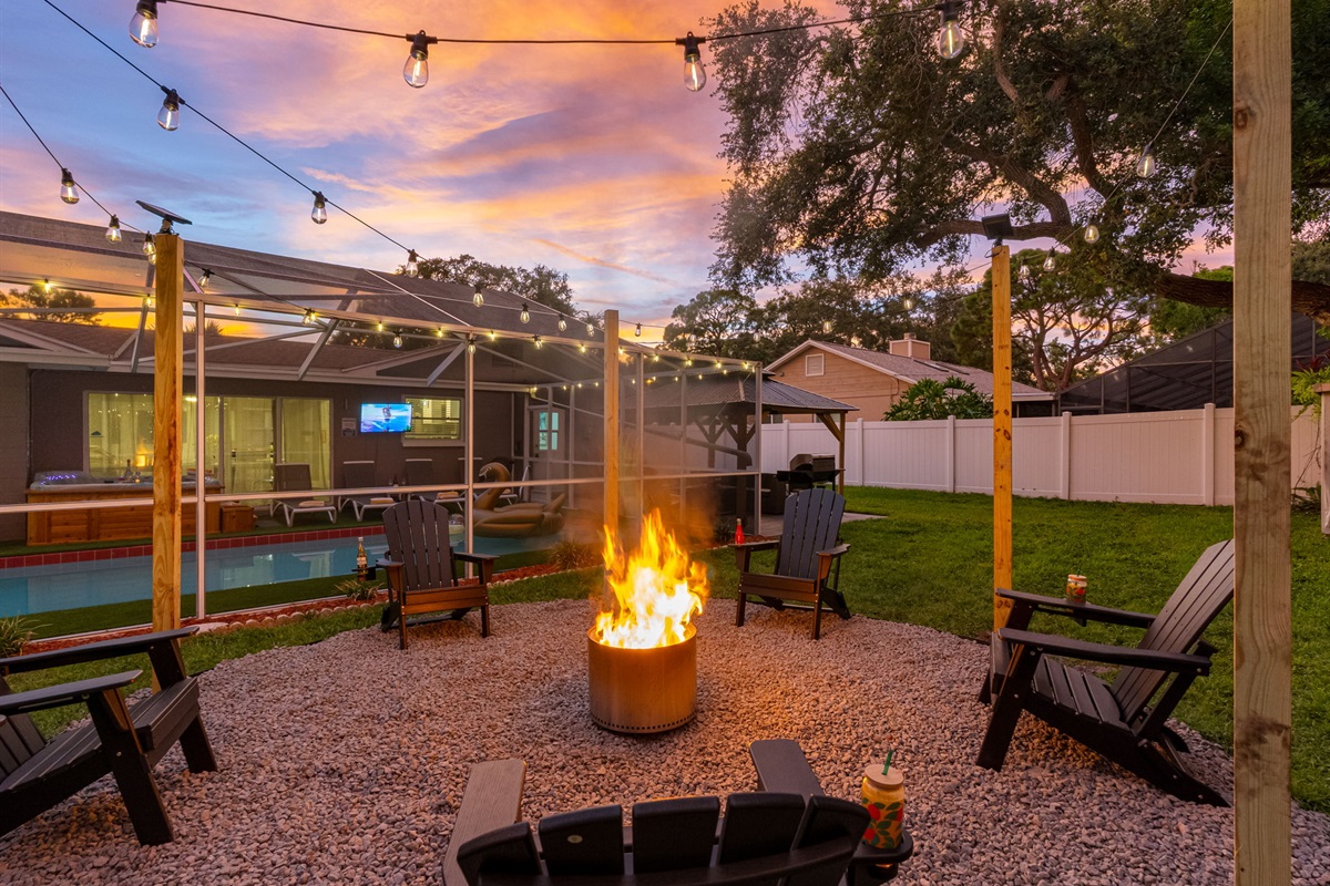 End the day by the warmth of the fire, surrounded by friends, starlight, and the peaceful crackle of the flames.