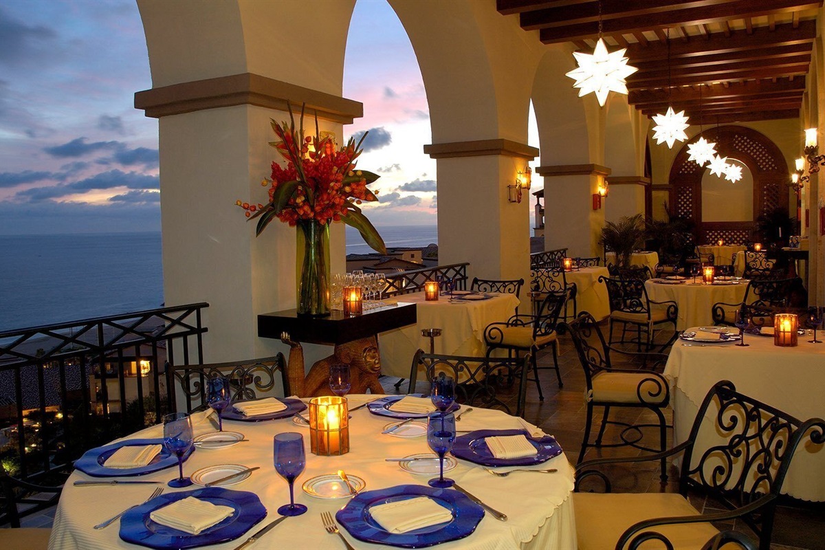 Dining at Pueblo Bonito Sunset while staying at Montecristo, Vacation Travel Exclusives