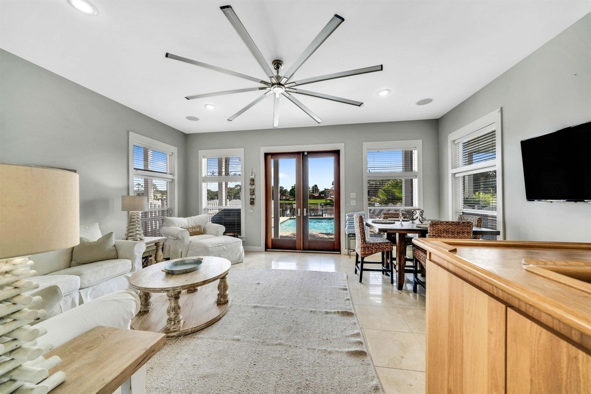 First Floor Landing + Private Pool Access