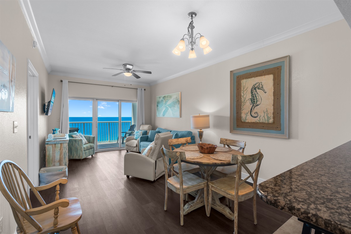 Living Room/Dining Area