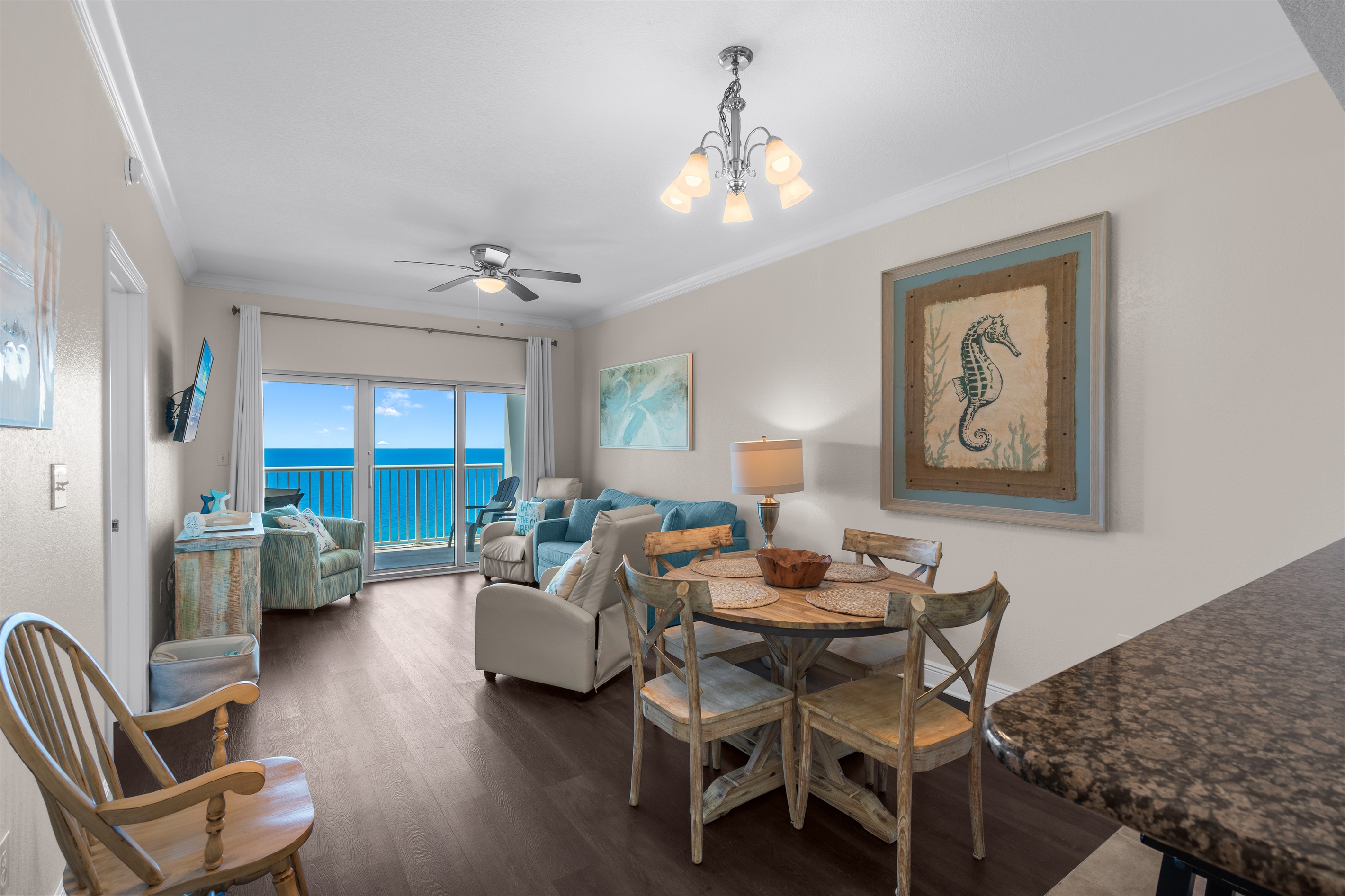Living Room/Dining Area