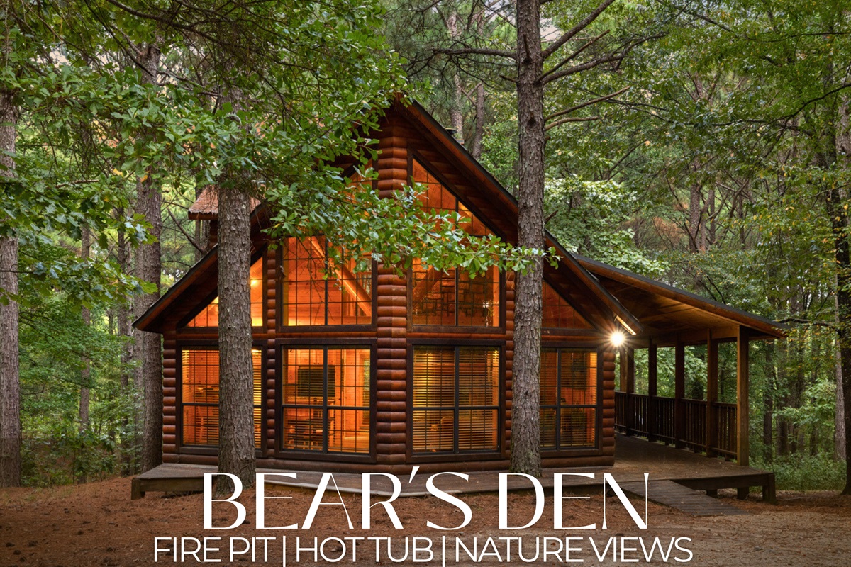 Bear’s Den: 3 bedrooms, 2 baths, sleeps 8. Fire pit, hot tub, and forest views create a true back-to-nature getaway.