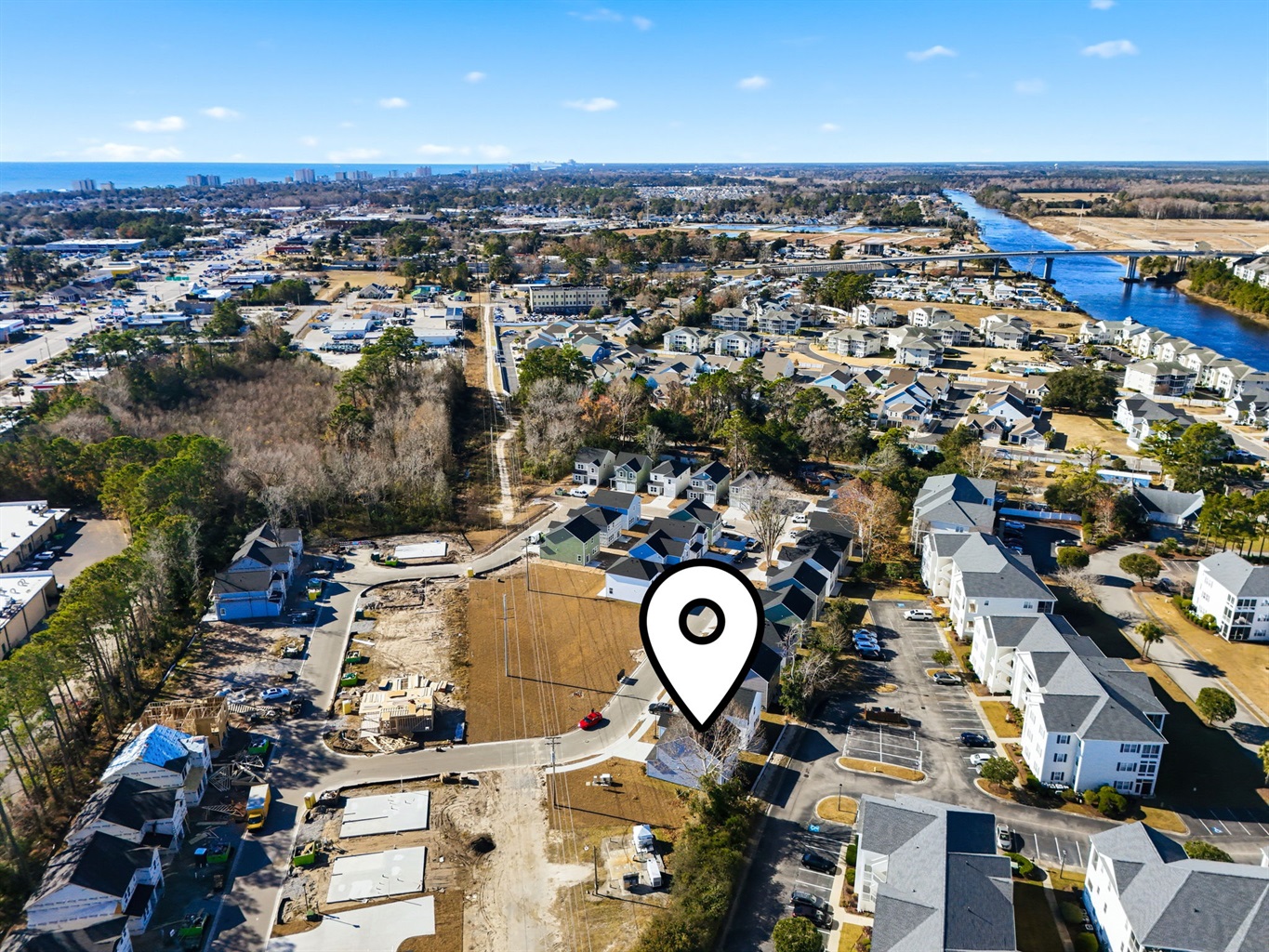 New Construction 4BR house 1.3 miles to the ocean, walking distance to Main Street, eating and shopping!