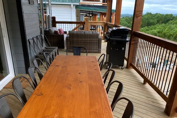 Lots of outdoor seating options