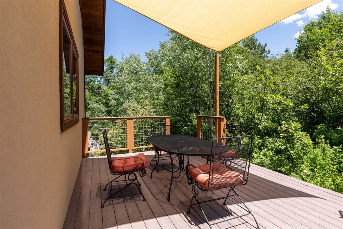 Private Deck