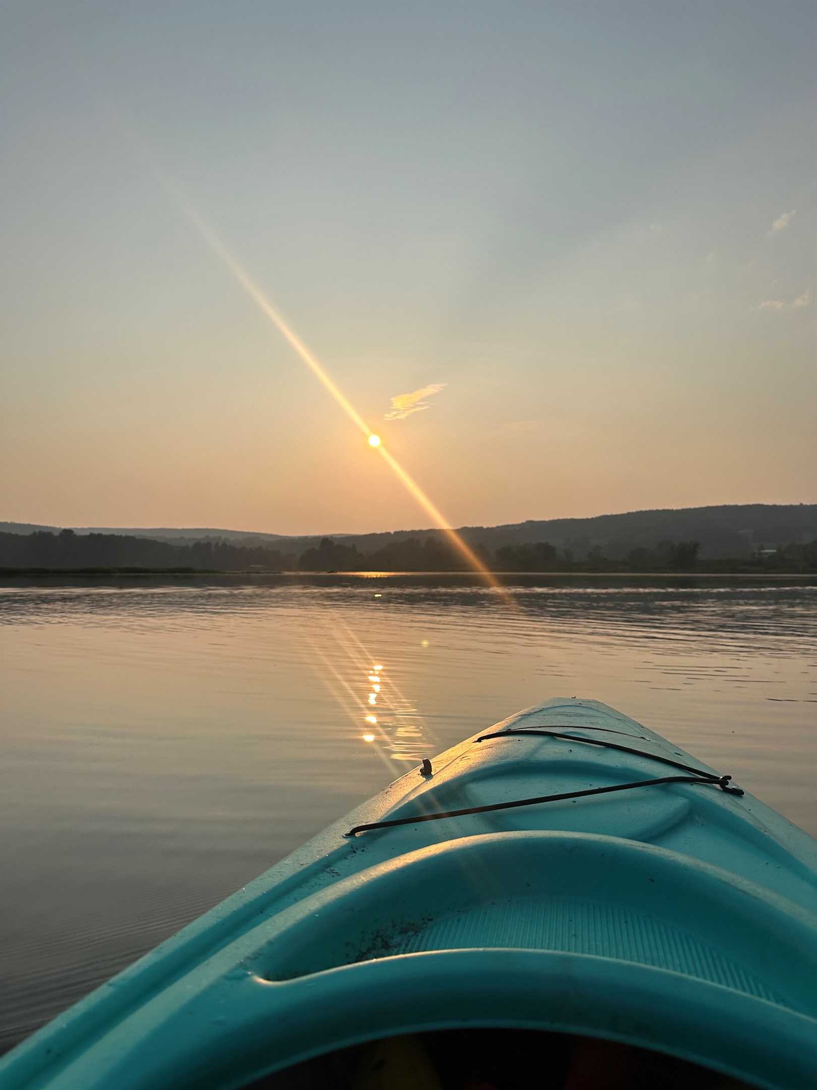 Sunset paddle on Goodyear Lake